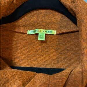 Thera Tyler Orange Sweater XL